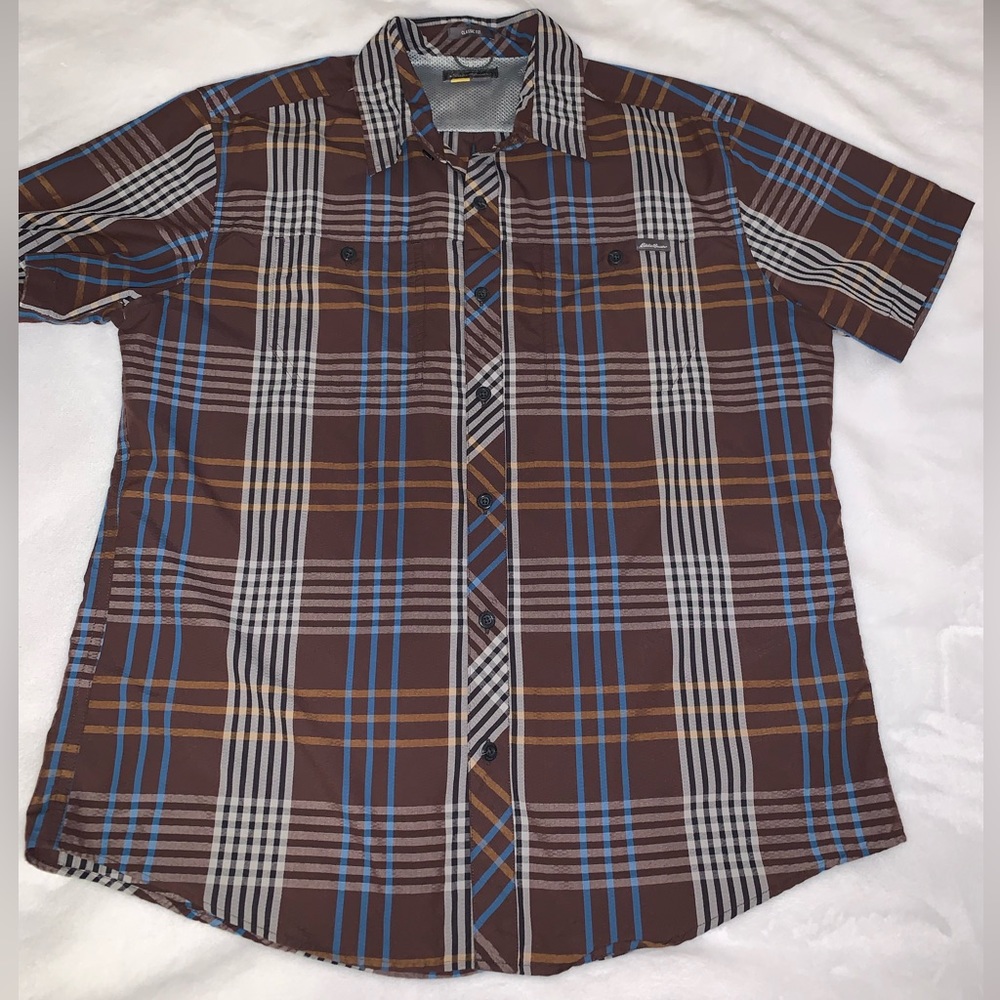 Eddie Bauer Travex Travel Mens button down front 2 pocket shirt. EUC! Sz L